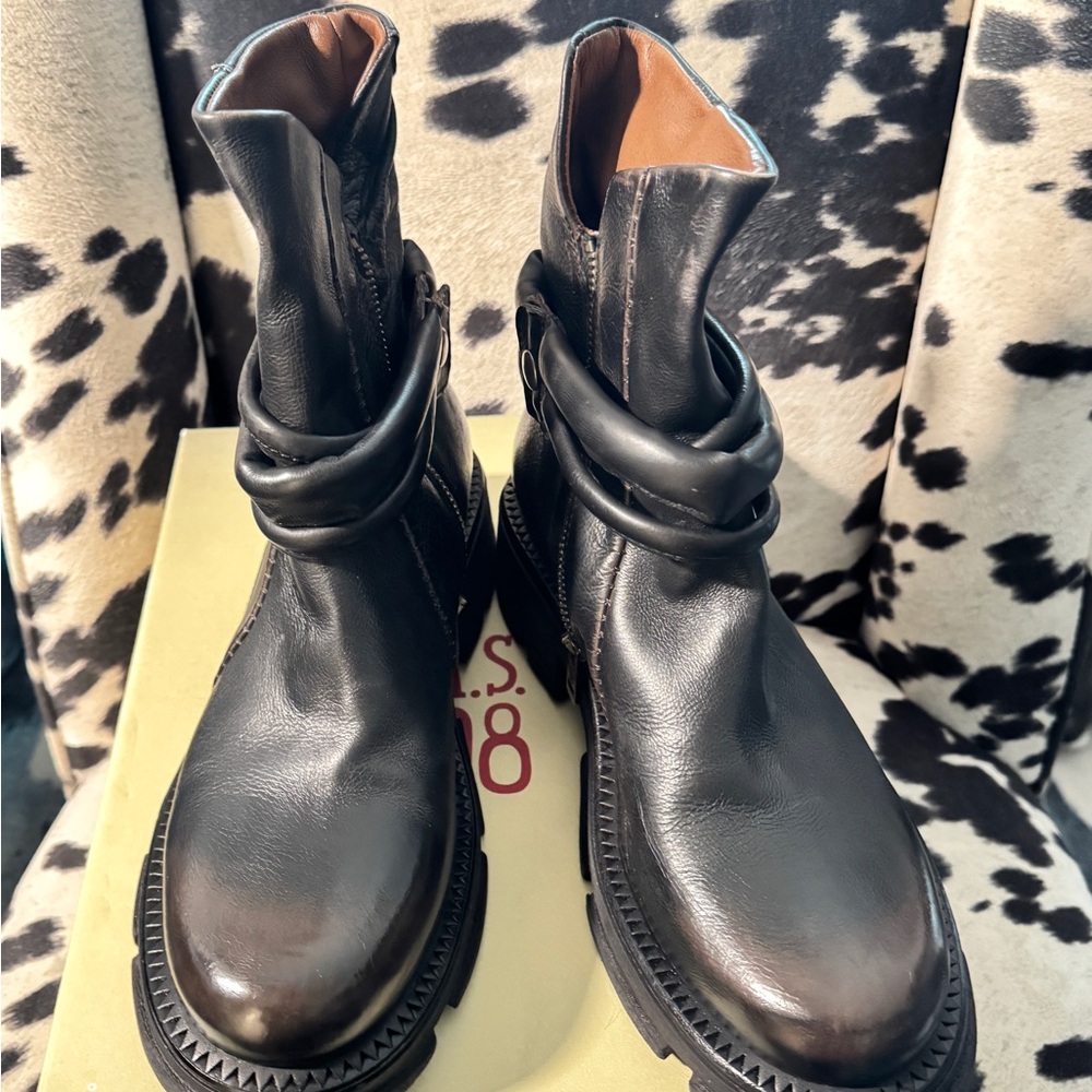 AS98 Booties Size 10 Black